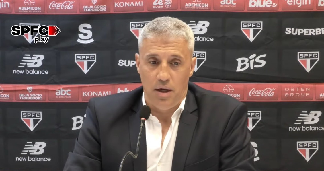 'Graças a Deus não será todo dia': Crespo se rende à força do Flamengo no Maracanã