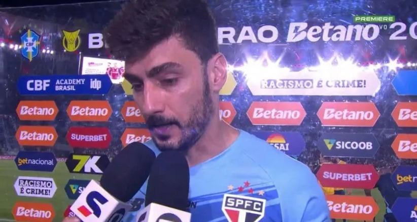 Rafael se rende ao Flamengo e faz alerta forte no São Paulo