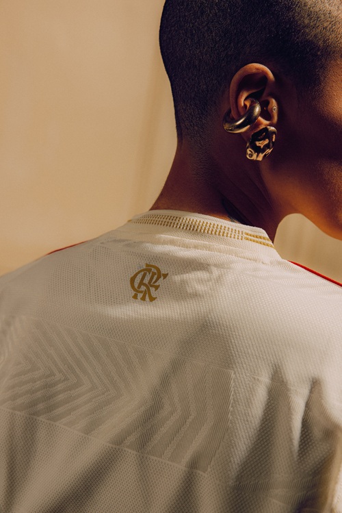 Imagem do novo terceiro uniforme do Flamengo