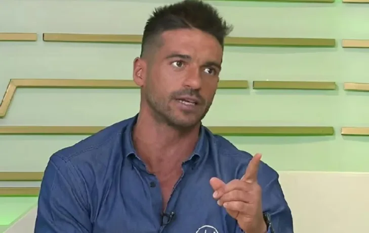 Venê usa motivo técnico para cobrar Filipe Luís e Boto sobre Pedro