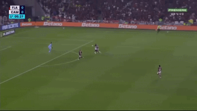 Varela salva o Flamengo ao bloquear chute de Rony em cima da linha