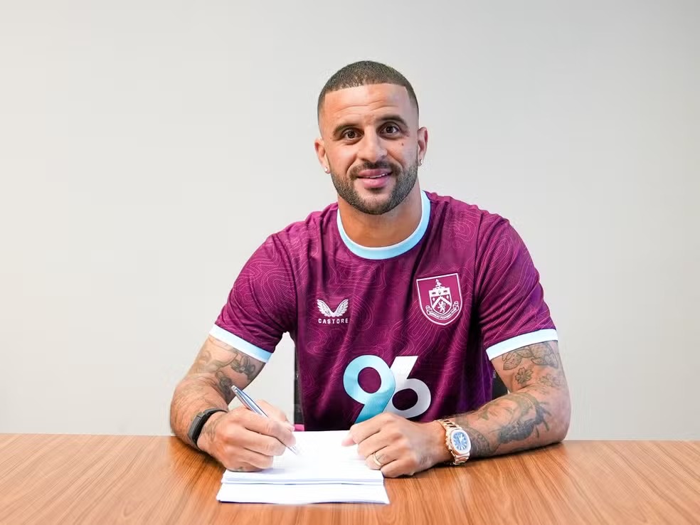 Walker deixa City em definitivo e clube inglês pode intensificar busca por Wesley