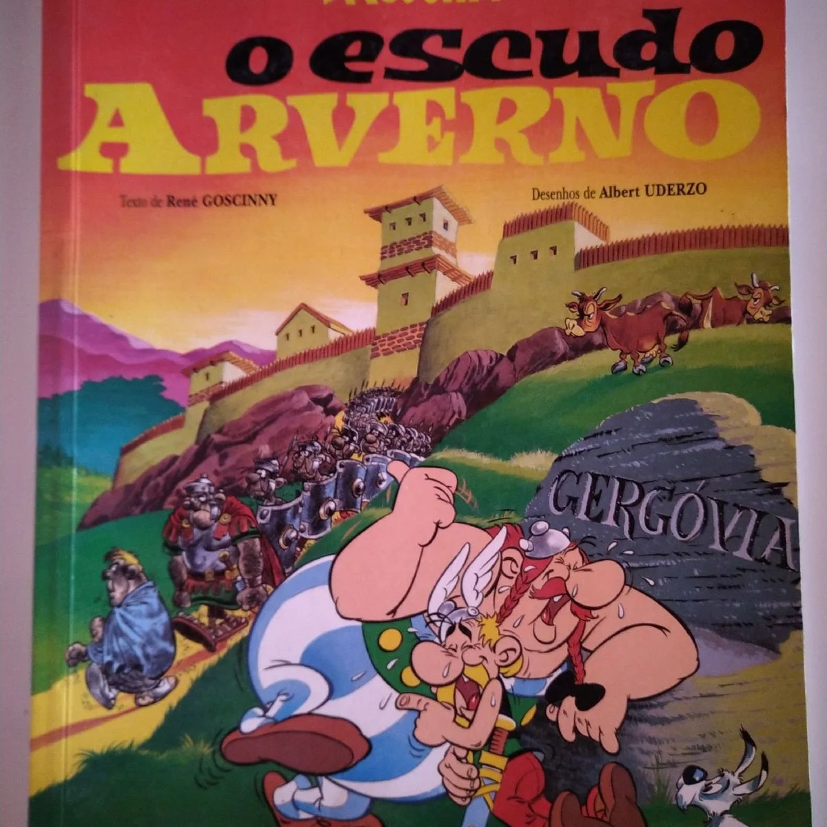 asterix o escudo averno