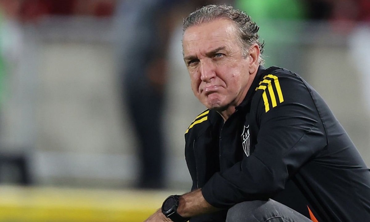 cuca em jogo do atlético-mg contra o flamengo