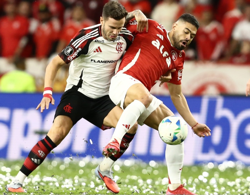 O NOVO DONO DO MEIO-CAMPO! Saúl assume o protagonismo, se torna titular absoluto e deixa medalhão no banco!