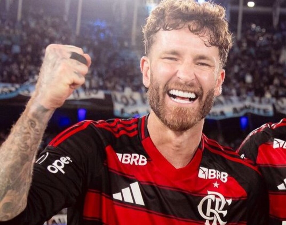 Léo Pereira surpreende e monta seleção dos sonhos com domínio absoluto do Flamengo