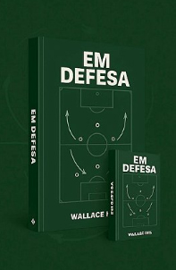 Foto do livro "Em defesa", escrito pelo jogador Wallace Reis