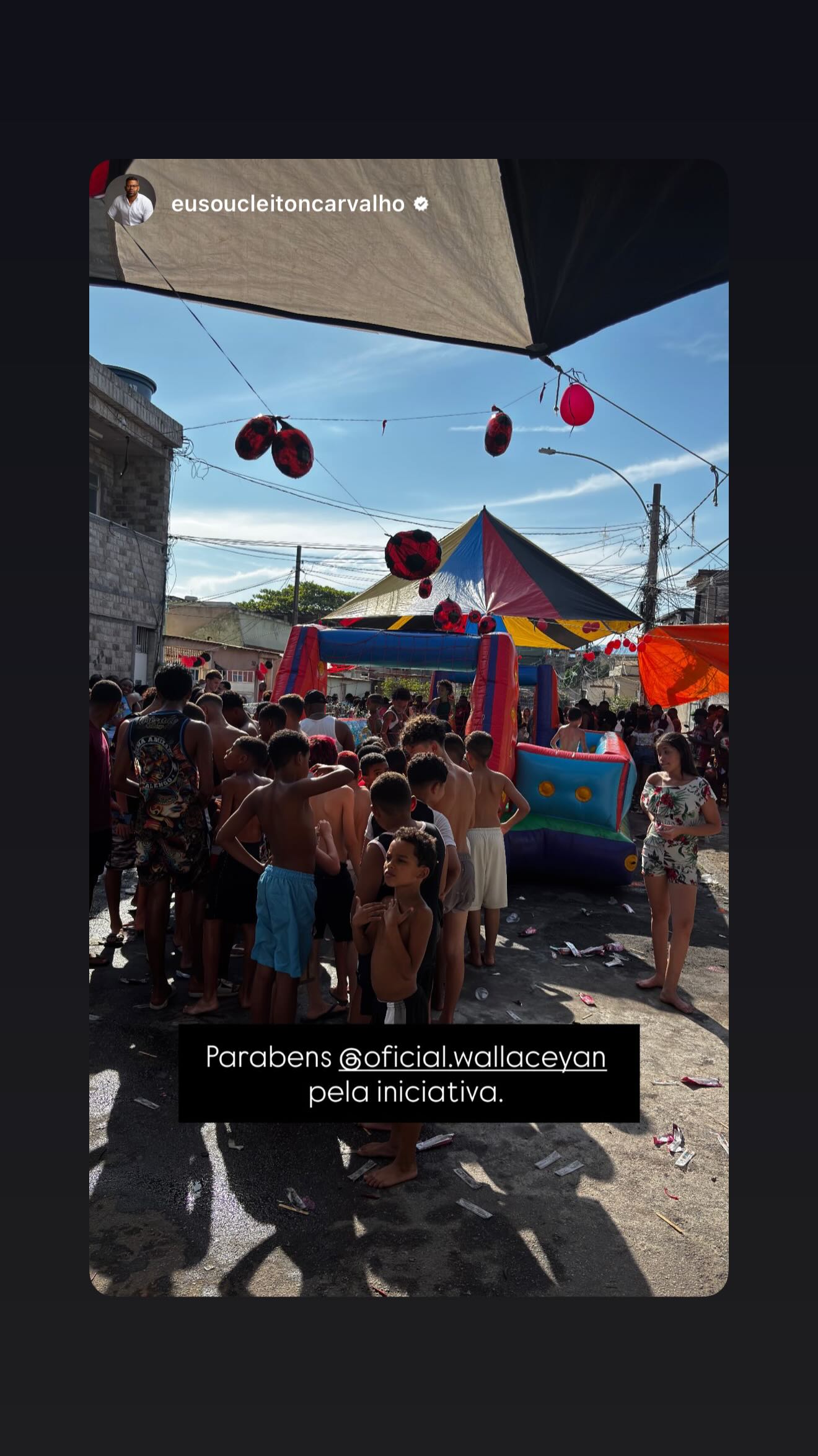 Festa em Realengo para o dia das crianças, promovida pelo atacante Wallace Yan, do Flamengo